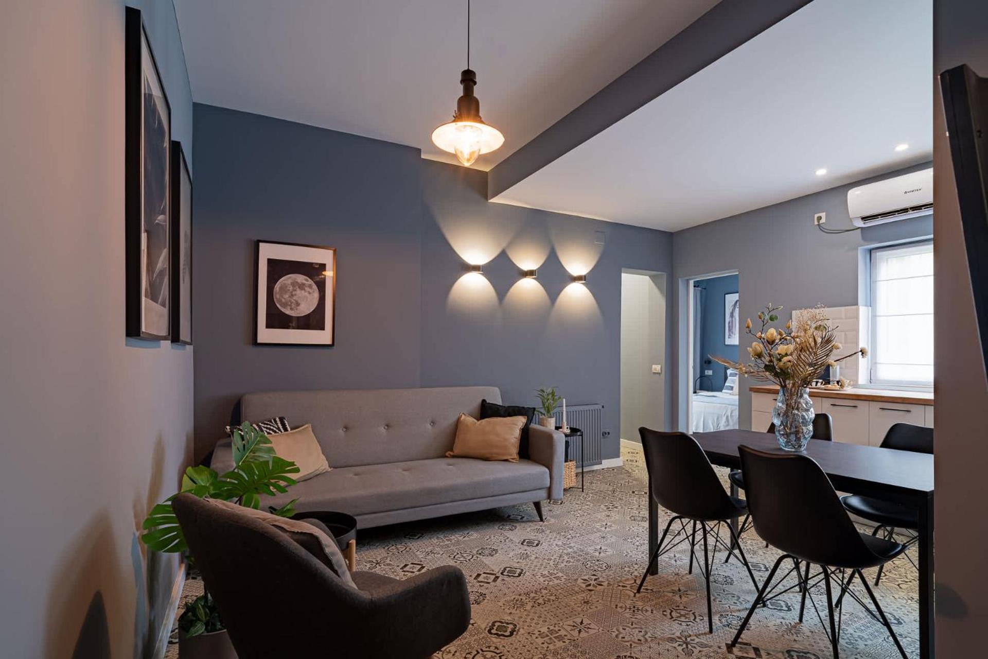 Chic Black & White 2Br Retreat On Dambovitei Bucharest Exterior photo