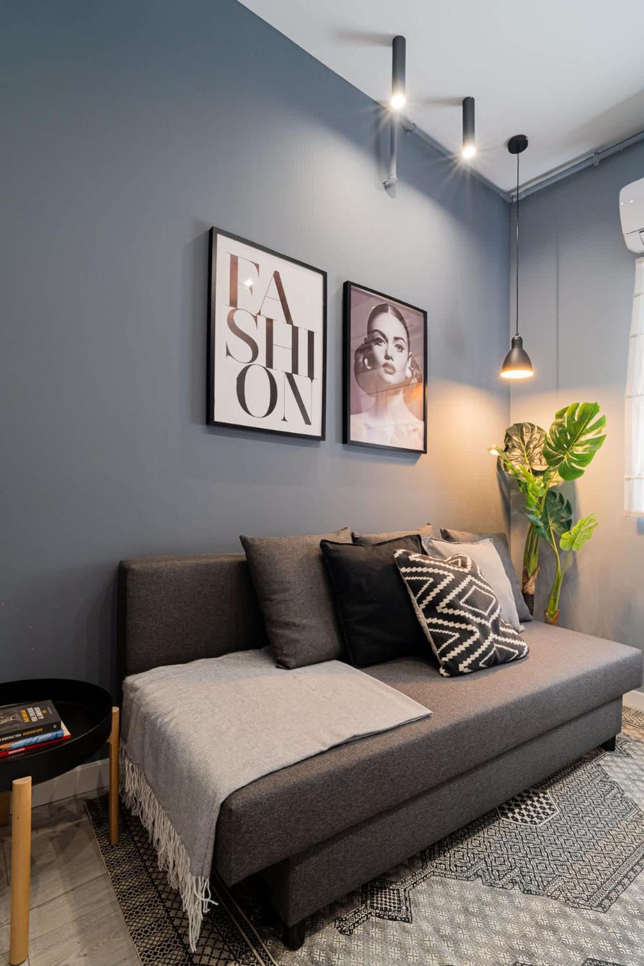 Chic Black & White 2Br Retreat On Dambovitei Bucharest Exterior photo